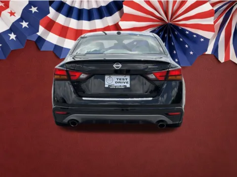More photos of 2022 Nissan Altima 2.5 SR at Nissan of Lithia Springs, GA