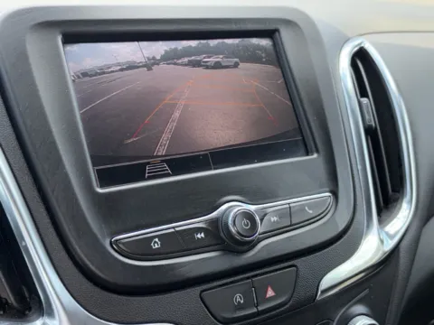 More photos of 2024 Chevrolet Equinox LT at Nissan of Lithia Springs, GA
