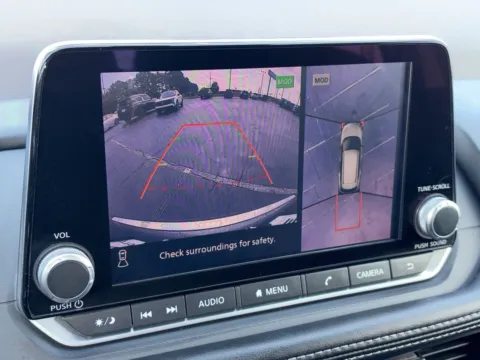 More photos of 2021 Nissan Rogue SV at Nissan of Lithia Springs, GA