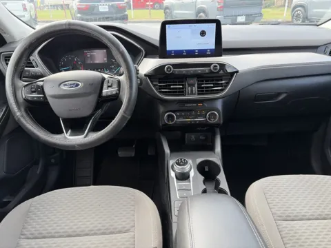 Photos of 2022 Ford Escape SE for sale in Lithia Springs, GA at Nissan of Lithia Springs