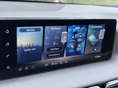 More photos of 2027 Nissan Sentra SV at Nissan of Lithia Springs, GA