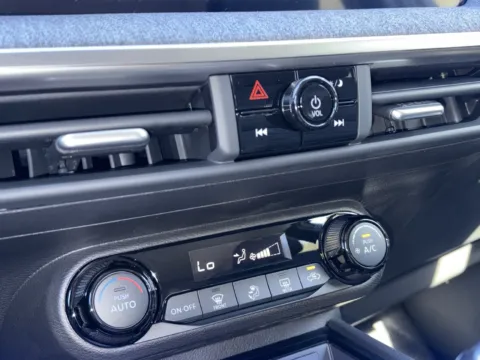More photos of 2027 Nissan Kicks SV at Nissan of Lithia Springs, GA