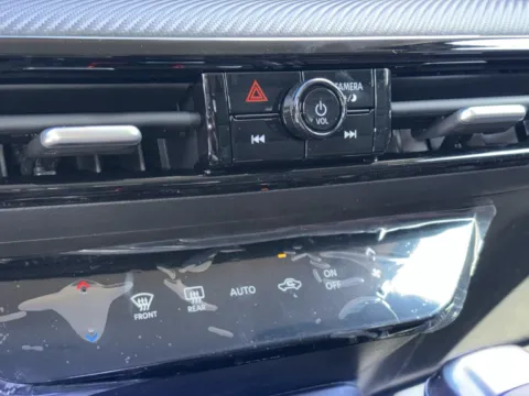 More photos of 2027 Nissan Kicks SR at Nissan of Lithia Springs, GA
