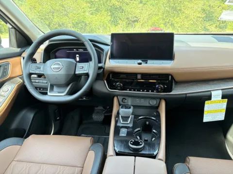 More photos of 2026 Nissan Rogue Platinum at Nissan South Morrow, GA