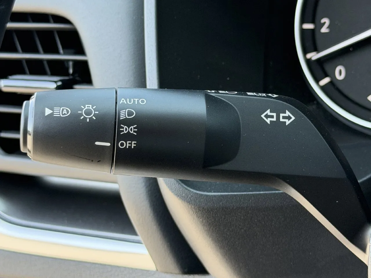 2026 Nissan Rogue SV - Photo 11