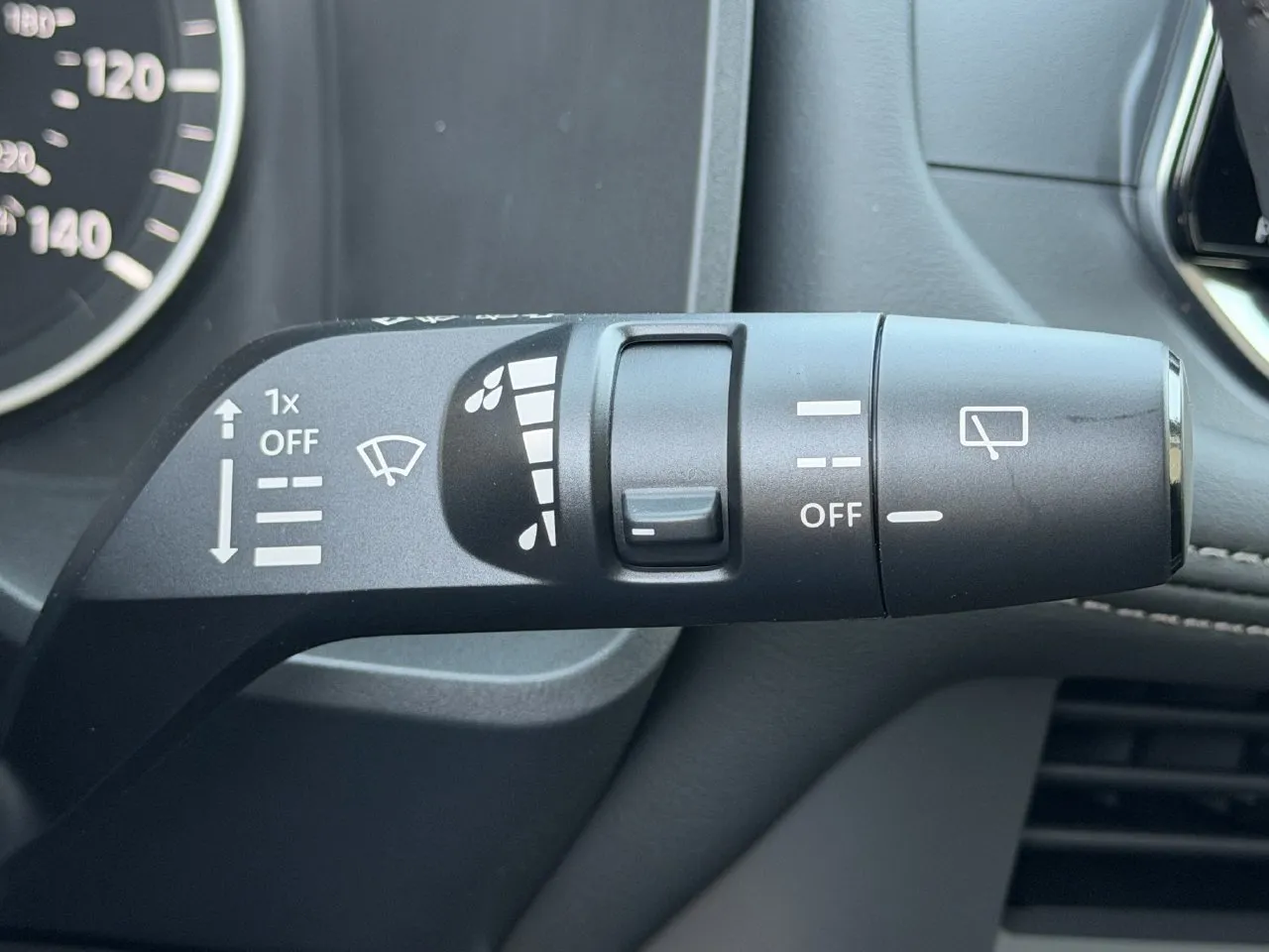 2026 Nissan Rogue SV - Photo 10