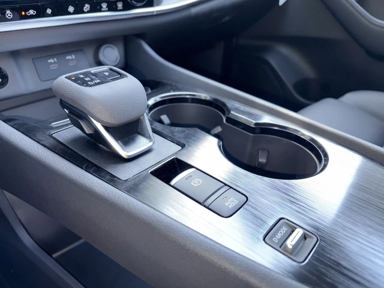 2026 Nissan Rogue SV - Photo 16