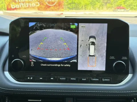 More photos of 2023 Nissan Rogue Platinum at Nissan South Morrow, GA