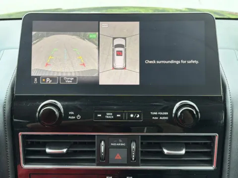 More photos of 2022 Nissan Armada SL at Nissan South Morrow, GA