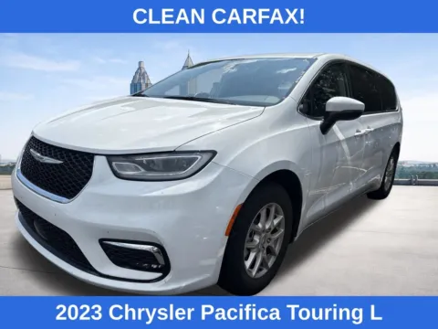 White 2023 Chrysler Pacifica Touring L for sale in Morrow, GA