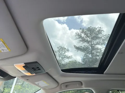 More photos of 2024 Nissan Pathfinder Platinum at Nissan South Morrow, GA