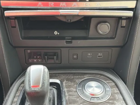 More photos of 2022 Nissan Armada Platinum at Nissan South Morrow, GA