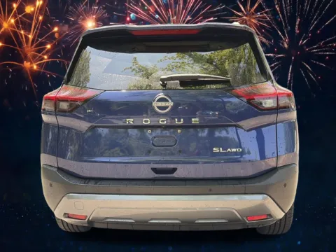 More photos of 2023 Nissan Rogue SL at Nissan South Morrow, GA