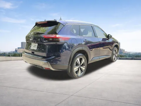 More photos of 2024 Nissan Rogue SL at Nissan South Morrow, GA