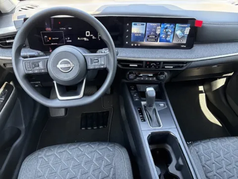 Photos of 2027 Nissan Kicks SV for sale in Morrow, GA at Nissan South Morrow
