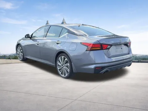 Another view of 2023 Nissan Altima 2.5 SL for sale in Morrow, GA at Nissan South Morrow