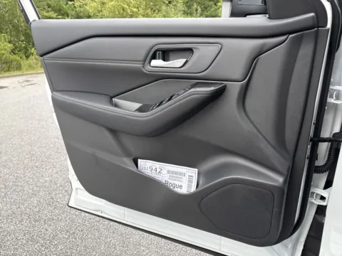 More photos of 2026 Nissan Rogue Dark Armor at Nissan South Morrow, GA