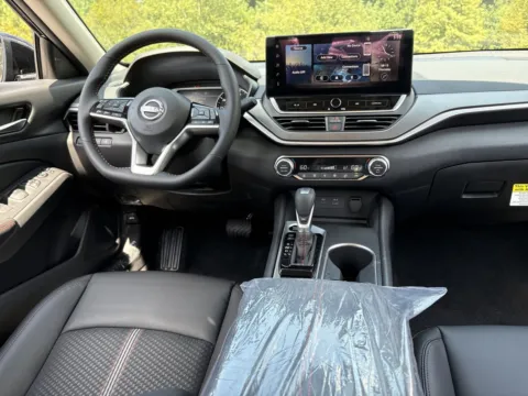 Another view of 2026 Nissan Altima 2.5 SR for sale in Morrow, GA at Nissan South Morrow