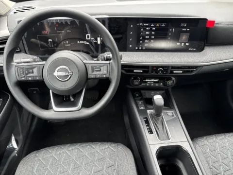 Photos of 2027 Nissan Kicks SV for sale in Morrow, GA at Nissan South Morrow
