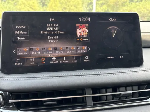 More photos of 2023 INFINITI QX60 LUXE at Nissan South Morrow, GA