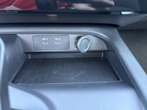 More photos of 2027 Nissan Sentra SV at Nissan South Morrow, GA