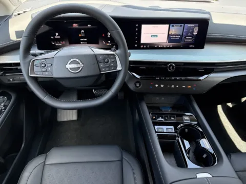 Photos of 2027 Nissan Murano Platinum for sale in Morrow, GA at Nissan South Morrow