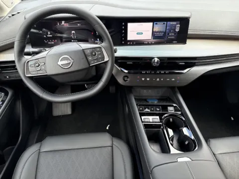 Photos of 2027 Nissan Murano Platinum for sale in Morrow, GA at Nissan South Morrow