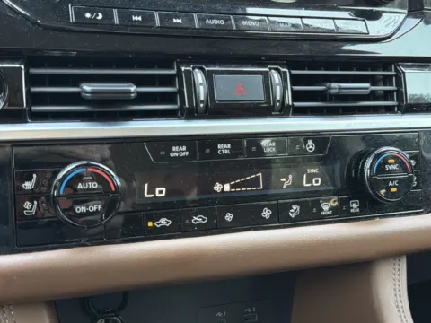 More photos of 2024 Nissan Pathfinder Platinum at Nissan South Morrow, GA