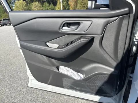 Photos of 2027 Nissan Rogue SV for sale in Morrow, GA at Nissan South Morrow
