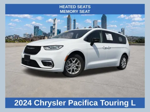 White 2024 Chrysler Pacifica Touring L for sale in Morrow, GA