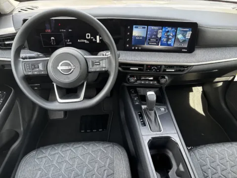 Photos of 2027 Nissan Kicks SV for sale in Morrow, GA at Nissan South Morrow