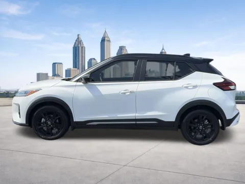 Photos of 2024 Nissan Kicks SR for sale in Lithia Springs, GA at Nissan of Lithia Springs