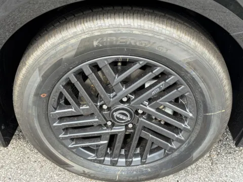 More photos of 2027 Nissan Sentra SV at Nissan of Lithia Springs, GA