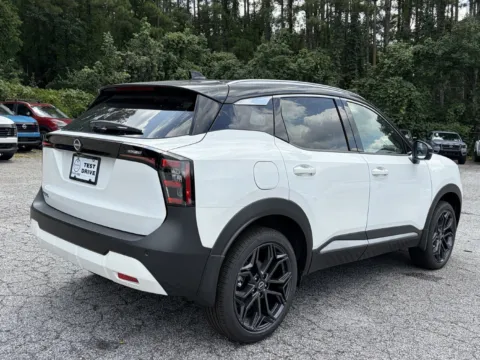 More photos of 2027 Nissan Kicks SR at Nissan of Lithia Springs, GA
