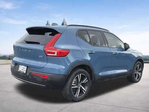 More photos of 2024 Volvo XC40 B5 Core at Nissan of Lithia Springs, GA