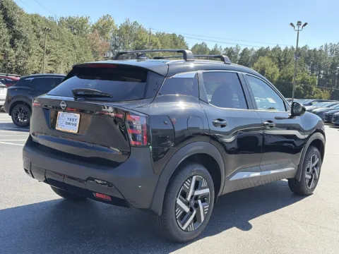 More photos of 2027 Nissan Kicks SV at Nissan of Lithia Springs, GA