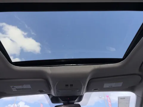 Another view of 2027 Nissan Kicks SR for sale in Lithia Springs, GA at Nissan of Lithia Springs