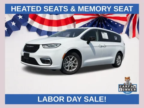 White 2024 Chrysler Pacifica Touring L for sale in Lithia Springs, GA