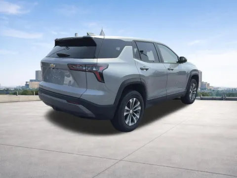 More photos of 2025 Chevrolet Equinox LT at Nissan of Lithia Springs, GA