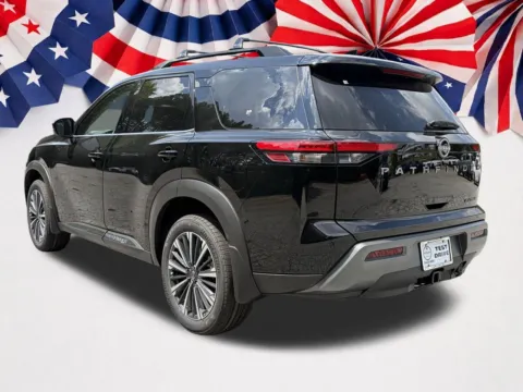 More photos of 2026 Nissan Pathfinder Platinum at Nissan of Lithia Springs, GA