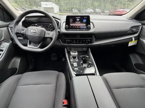 More photos of 2027 Nissan Rogue S at Nissan of Lithia Springs, GA