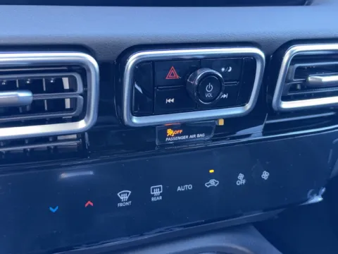 More photos of 2027 Nissan Sentra SV at Nissan of Lithia Springs, GA