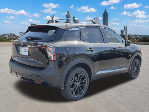 More photos of 2027 Nissan Kicks SR at Nissan of Lithia Springs, GA