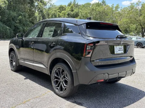 Black 2027 Nissan Kicks SR for sale in Lithia Springs, GA