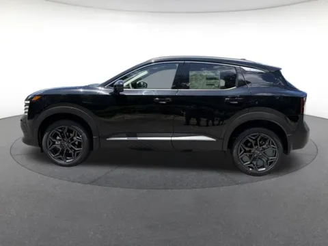 Photos of 2027 Nissan Kicks SR for sale in Lithia Springs, GA at Nissan of Lithia Springs