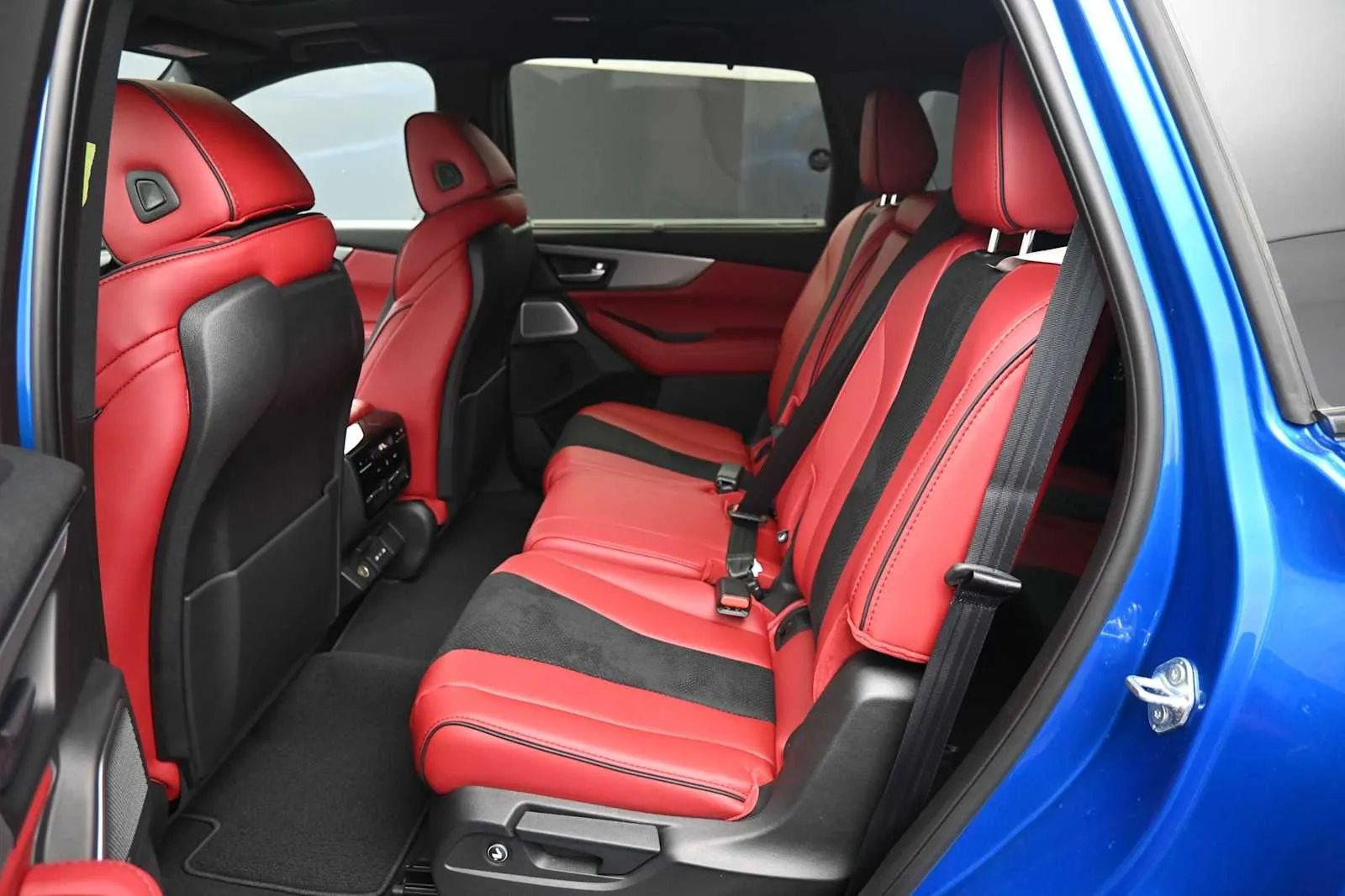 2026 Acura MDX A-Spec Package - Photo 23