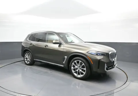 More photos of 2025 BMW X5 xDrive40i at Plaza Honda, NY