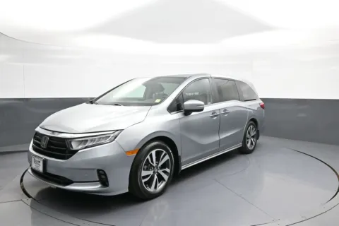 Silver 2023 Honda Odyssey Touring for sale in Brooklyn, NY