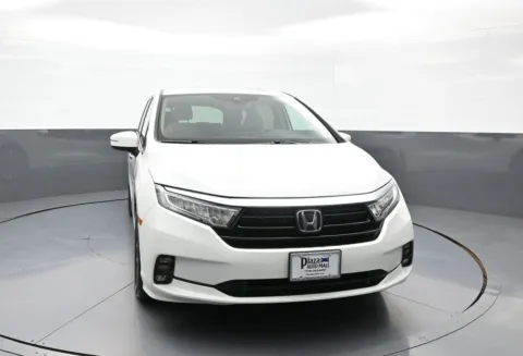Photos of 2024 Honda Odyssey EX-L for sale in Brooklyn, NY at Plaza Honda