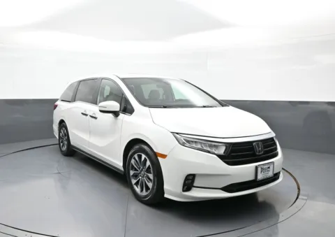 Another view of 2024 Honda Odyssey EX-L for sale in Brooklyn, NY at Plaza Honda